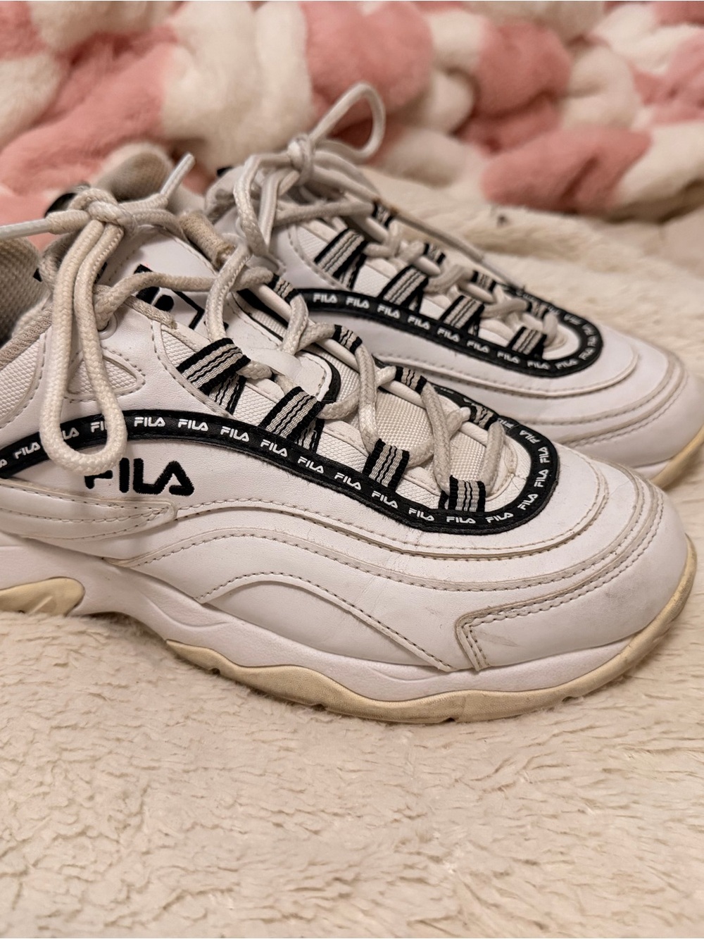 Fila Women's White and Black Sneakers